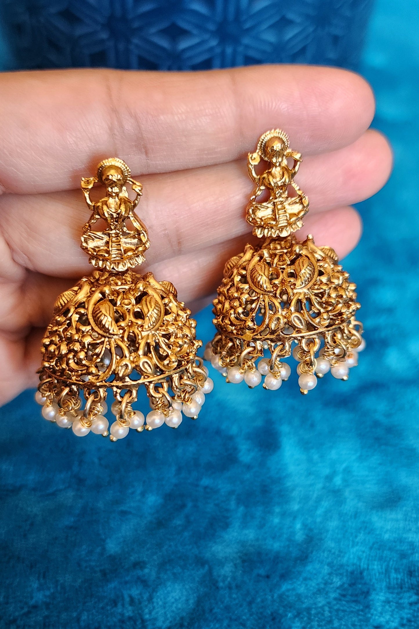 Divine Lakshmi Pearl Jhumka