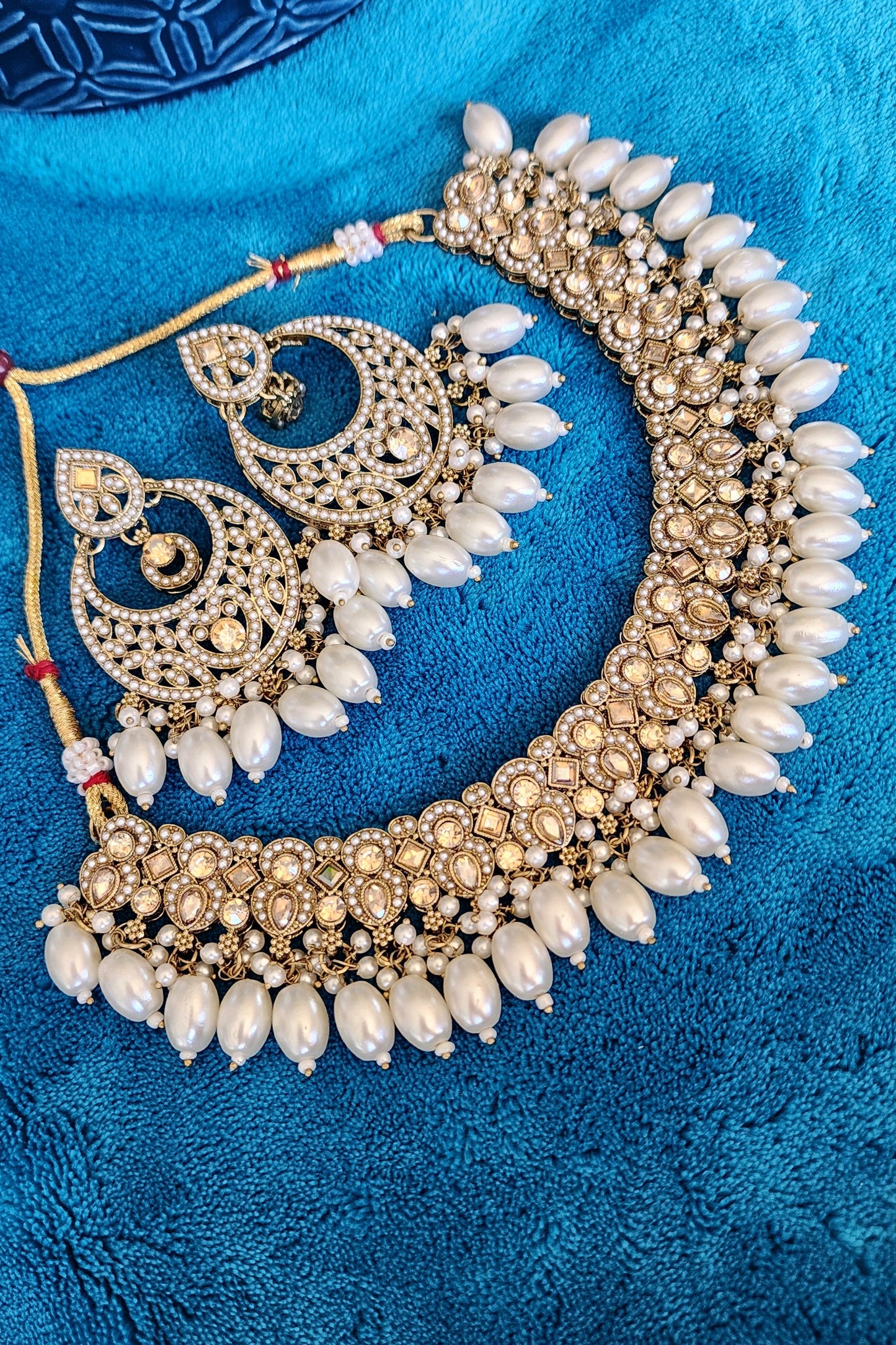 4 Piece Pearl Majesty Gold Jewelry Set