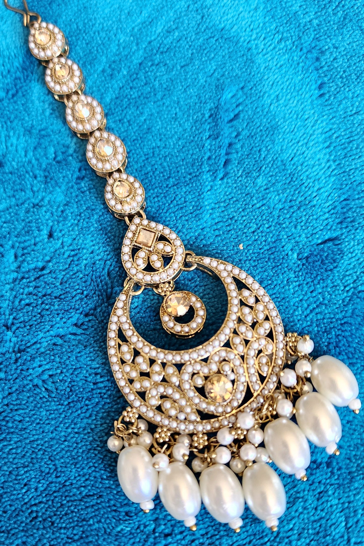 4 Piece Pearl Majesty Gold Jewelry Set